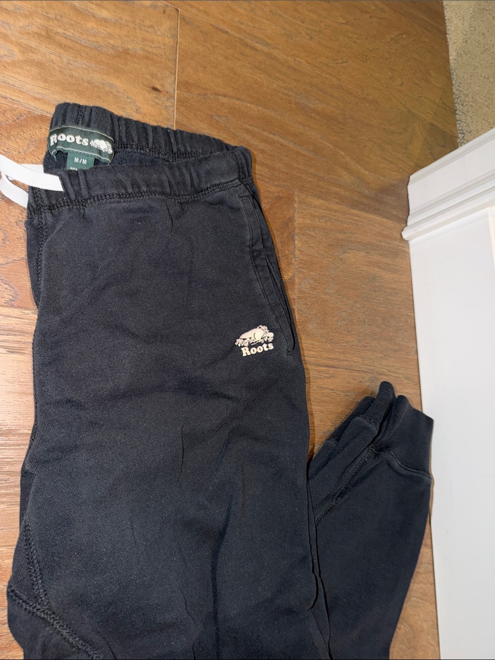 Roots women’s Black Sweatpants - Classic Logo
